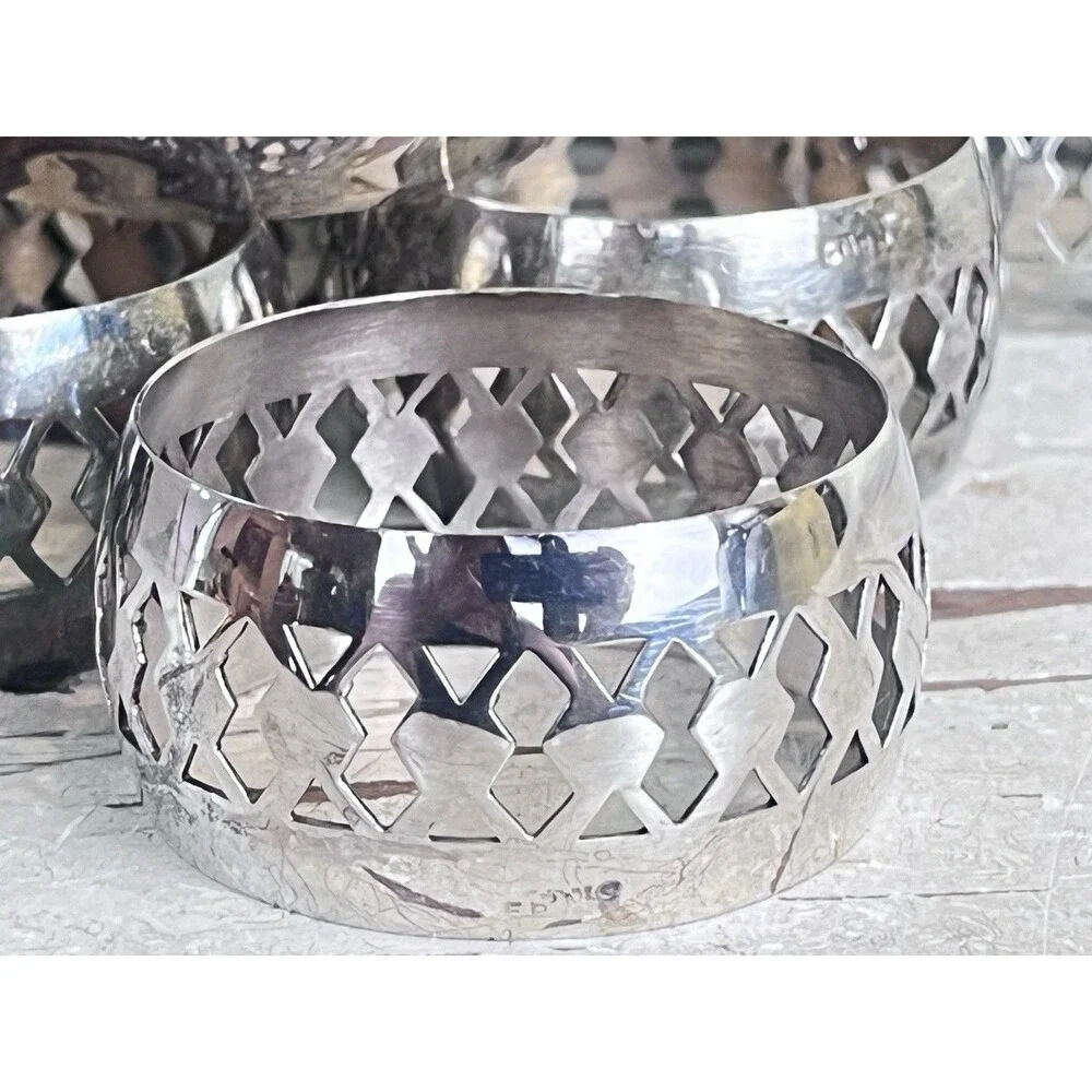 Vintage English Ornate Silver Plated EPNS Napkin Rings Tableware (Set Of 8)